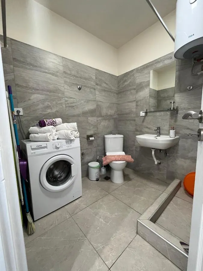 White Studio Apartment Nea Michaniona