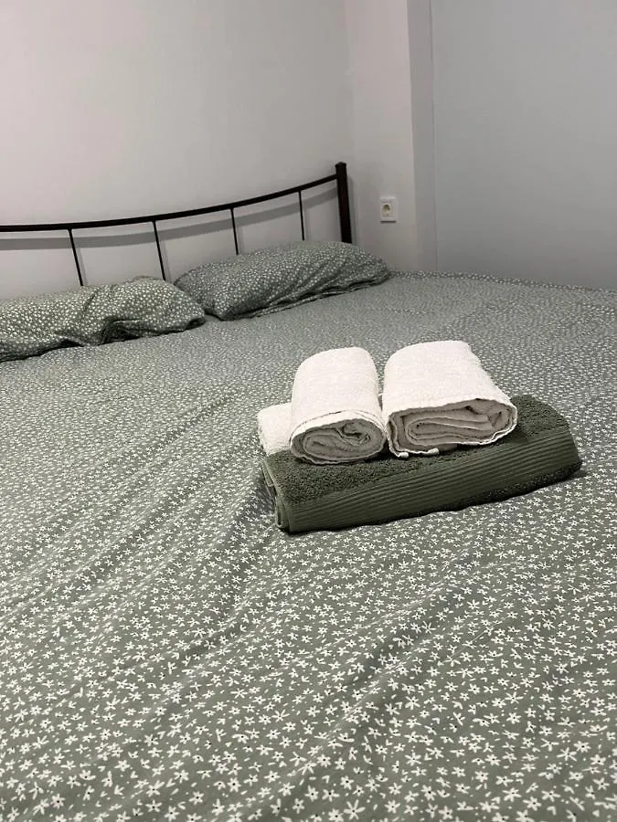 White Studio Apartment Nea Michaniona